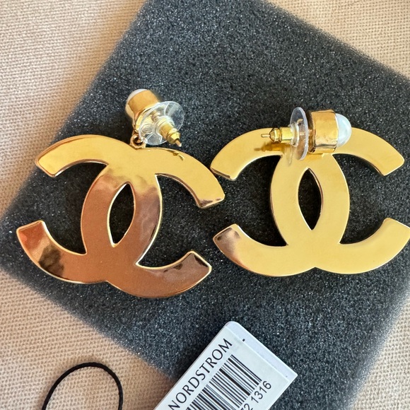 CHANEL DANGLE STUD LARGE CC EARRINGS - Picture 5 of 6